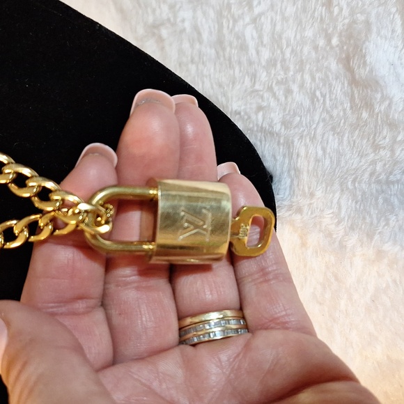 LV Lock w/Chain #309 - Picture 3 of 6